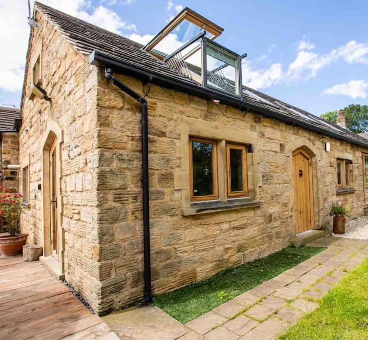Four Bed Barn Conversion Junction 37 38 M1 Барнслі Екстер'єр фото